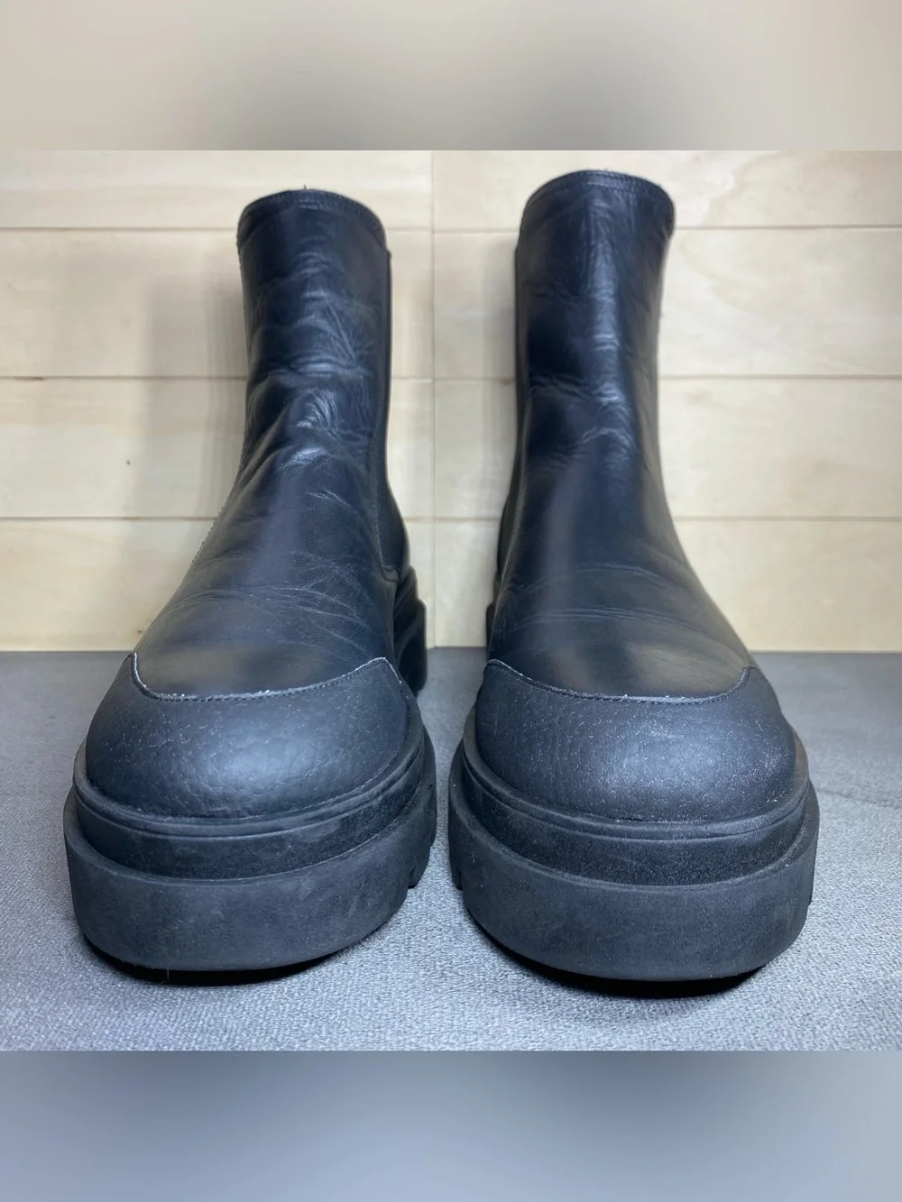Fly London Lugged Chelsea Boots Black Leather Women's Size 10.5 Shoes EU41